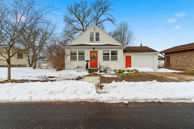 $84,500 | 110 South 3rd Street, Kiester, MN 56051