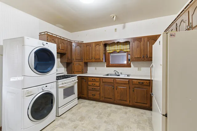 $84,500 | 110 South 3rd Street, Kiester, MN 56051