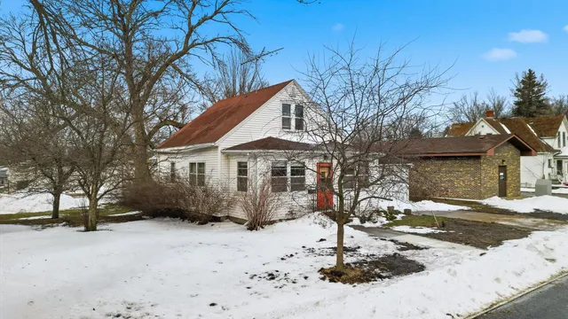 $84,500 | 110 South 3rd Street, Kiester, MN 56051