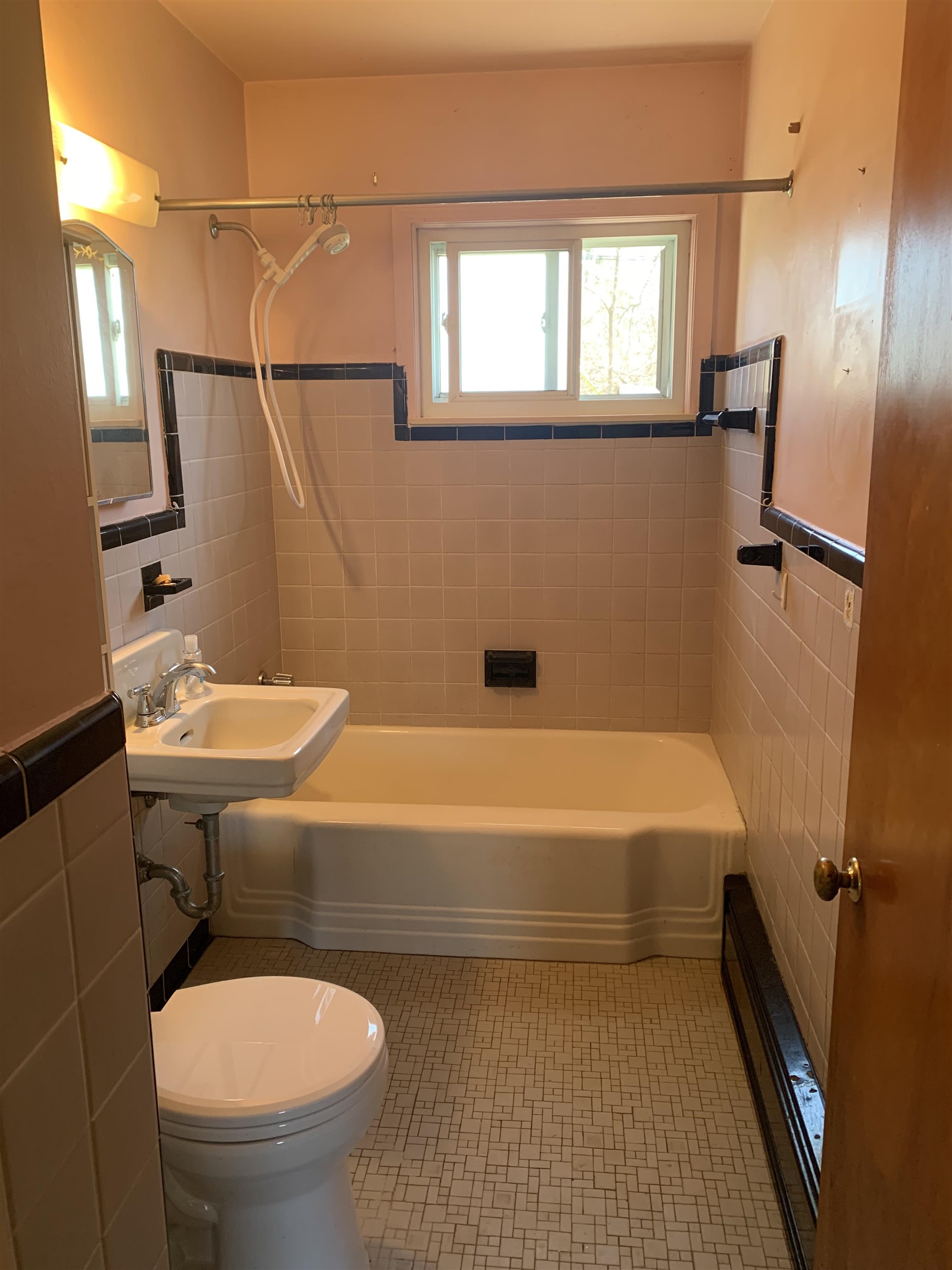 2275 Lancaster Road Bloomfield Hills, MI 48302 - Photo 13 of 26 50104638-12.JPG