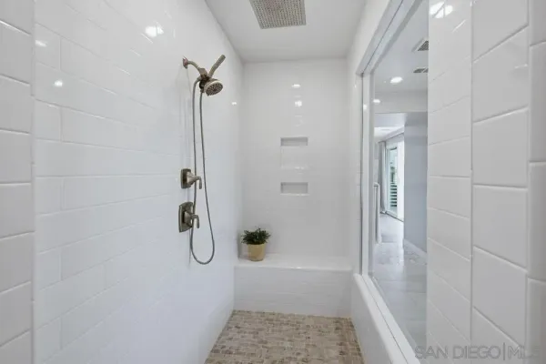 $3,180,000 | 6682 Elegante Way, San Diego, CA 92130