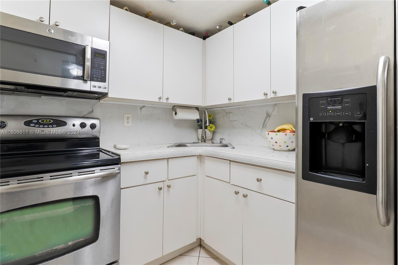 666 West 81st Street, Unit 226 Hialeah, FL 33014 - Photo 6 of 17