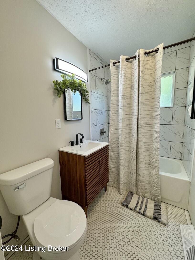 4807 Redstart Road Louisville, KY 40213 - Photo 9 of 12 25