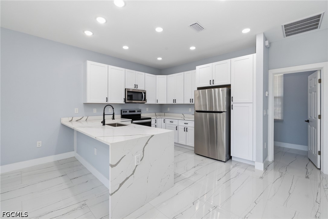 3367 Meadow Road Lehigh Acres, FL 33974 - Photo 10 of 29