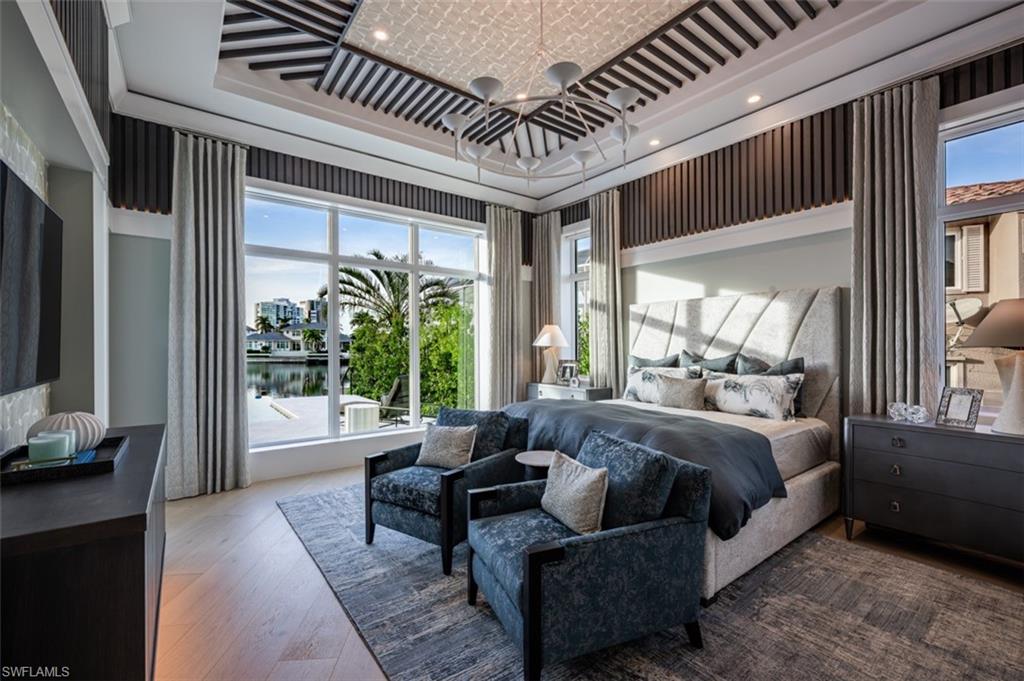 405 Neapolitan Way Naples, FL 34103 - Photo 19 of 50