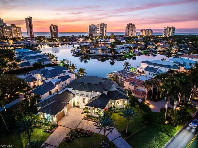 $15,500,000 | 405 Neapolitan Way, Naples, FL 34103