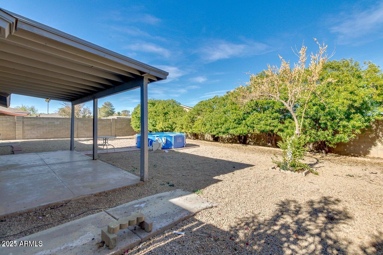 3832 East Bloomfield Road Phoenix, AZ 85032 - Photo 30 of 32 a view of a backyard