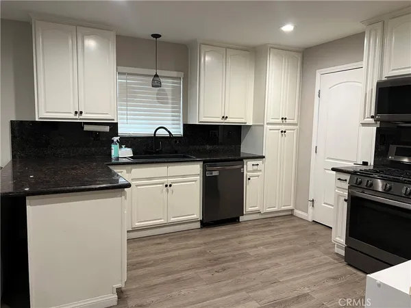 $799,000 | 13182 Fernmont Street, Sylmar, CA 91342