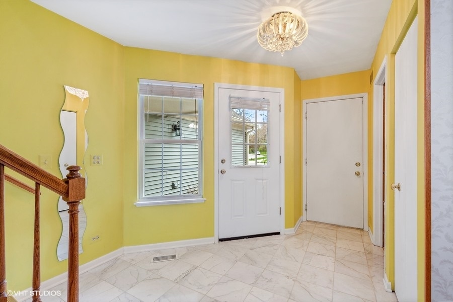 1146 Stillwater Road Elgin, IL 60120 - Photo 2 of 19