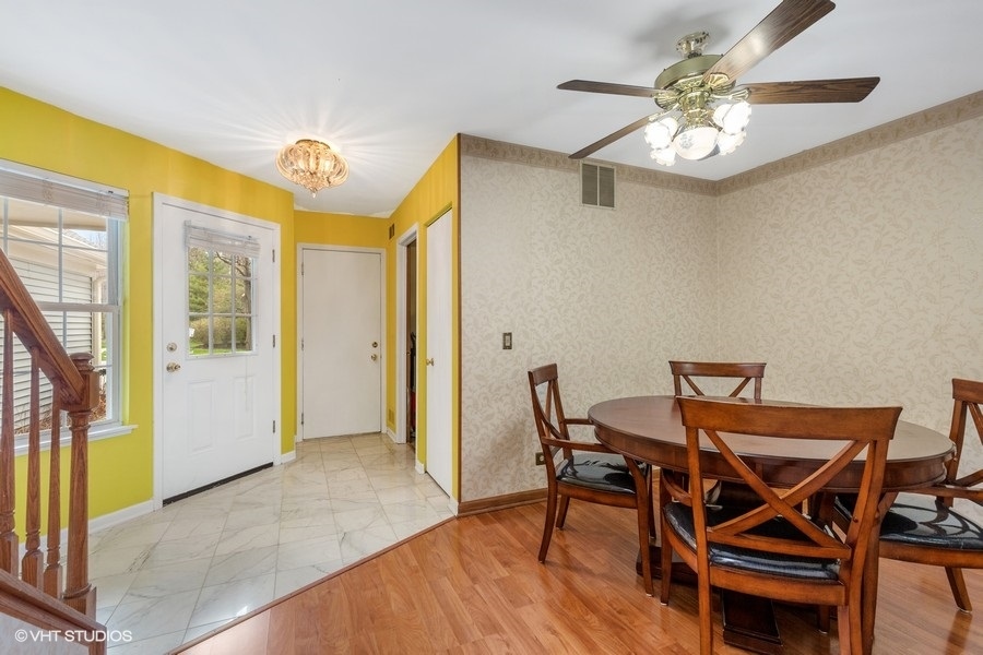 1146 Stillwater Road Elgin, IL 60120 - Photo 4 of 19