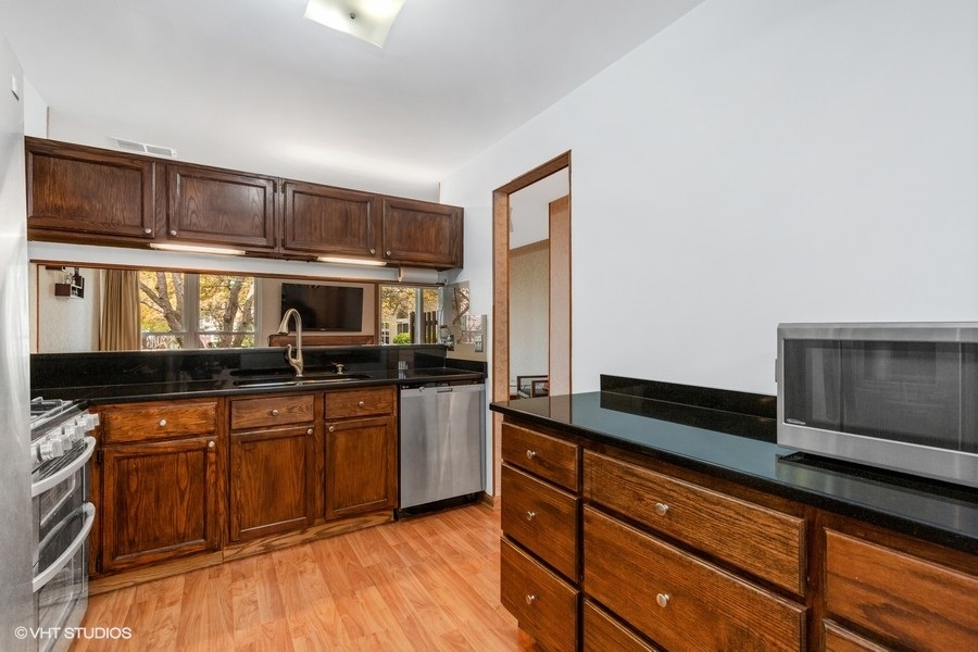 1146 Stillwater Road Elgin, IL 60120 - Photo 5 of 19