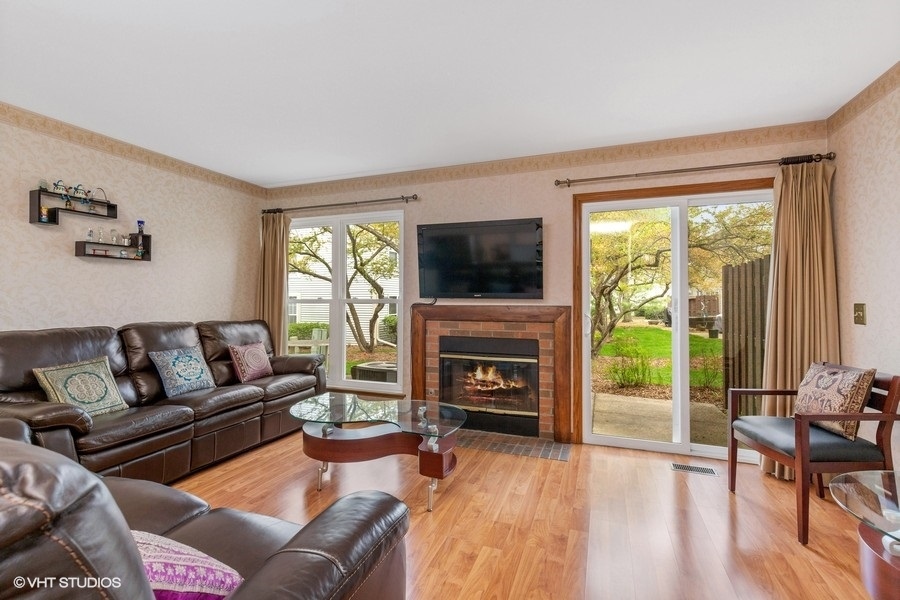 1146 Stillwater Road Elgin, IL 60120 - Photo 8 of 19