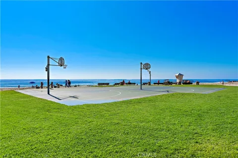 $4,298,000 | 933 Coast View Drive, Laguna Beach, CA 92651