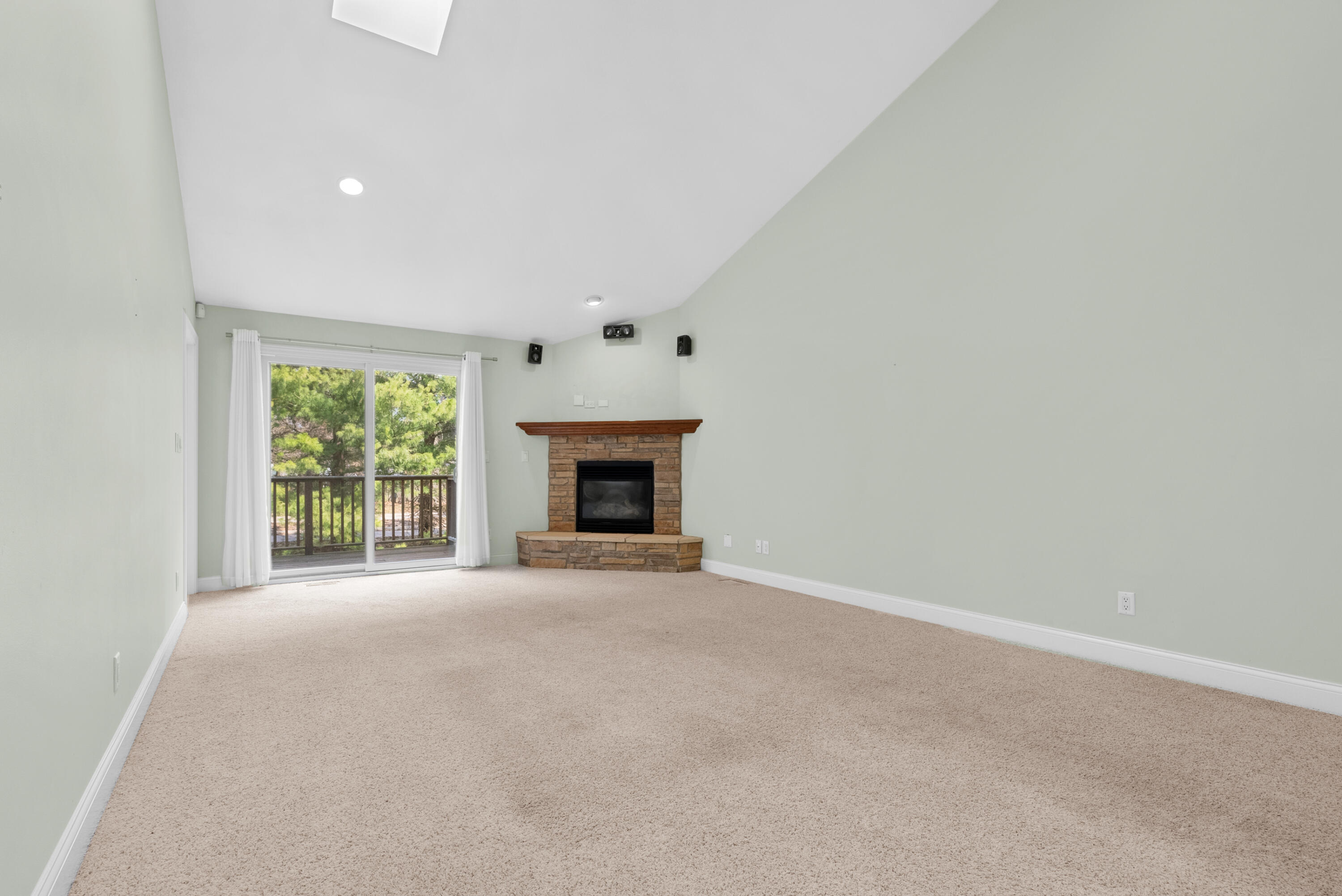 2547 Holiday House Road St. Joseph, MI 49085 - Photo 19 of 59 Holiday House Rd 2547 St Joseph 49085-10