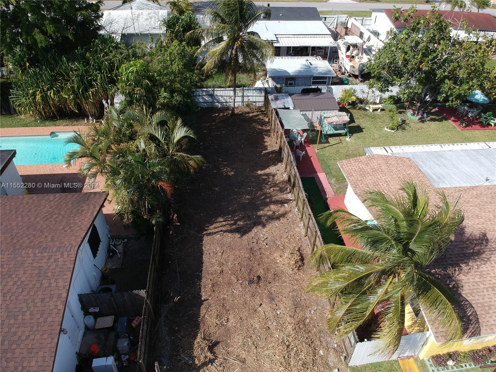 184 Eureka Miami, FL 33177 - Photo 11 of 13 a picture of plants