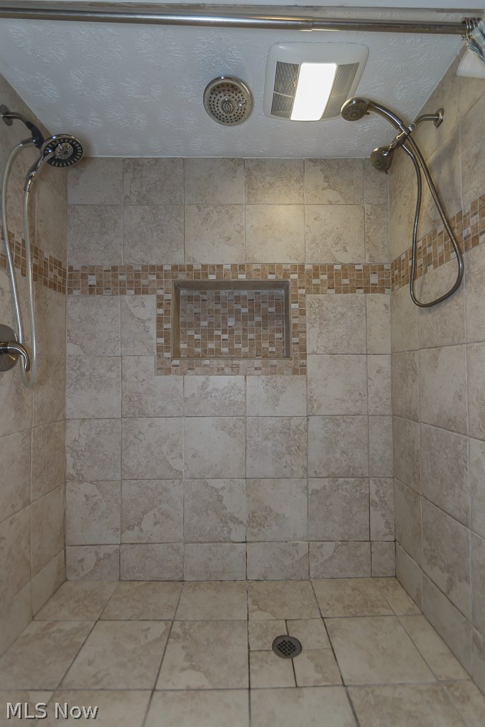 384 Clarmont Road Willowick, OH 44095 - Photo 18 of 35