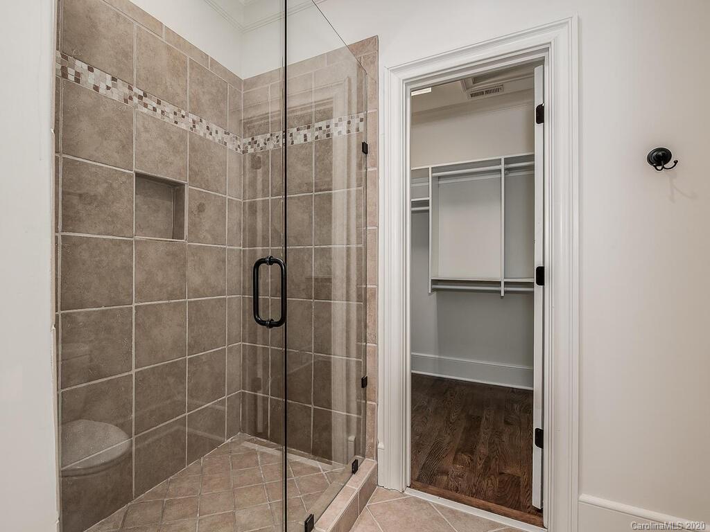 4330 Tottenham Road Charlotte, NC 28226 - Photo 20 of 27 Gallery Image 20