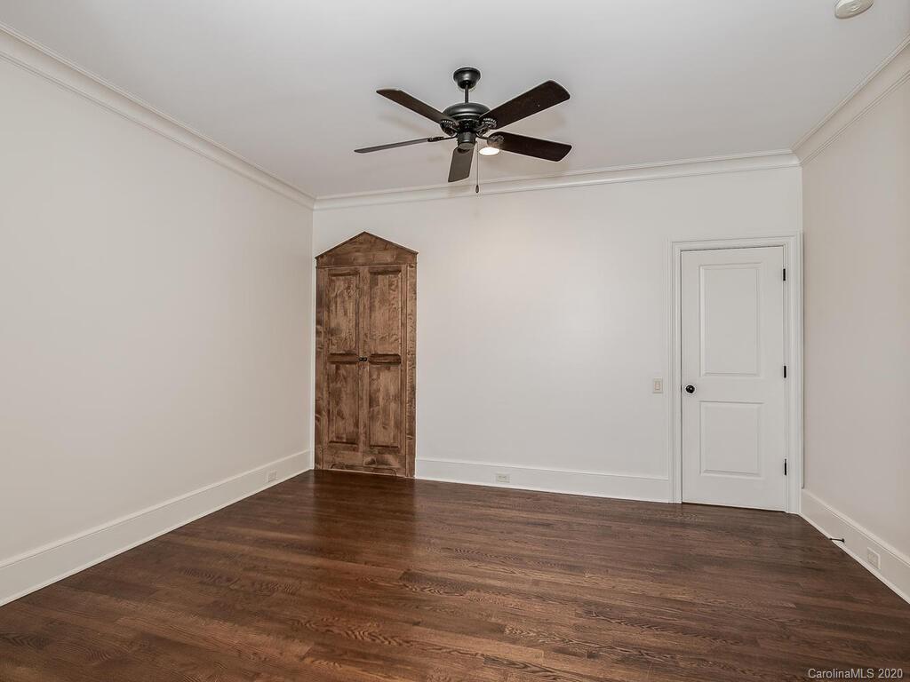 4330 Tottenham Road Charlotte, NC 28226 - Photo 21 of 27 Gallery Image 21