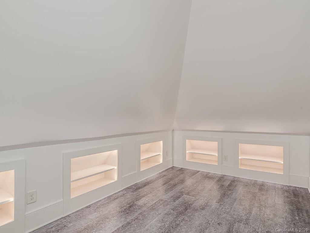 4330 Tottenham Road Charlotte, NC 28226 - Photo 22 of 27 Gallery Image 22