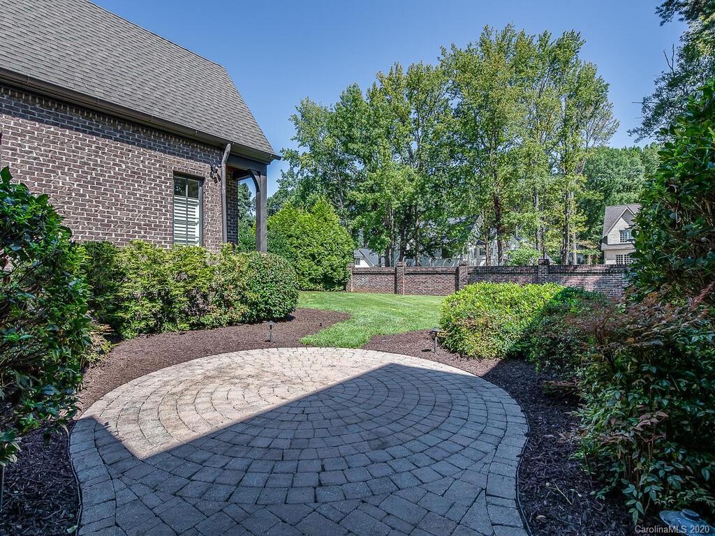 4330 Tottenham Road Charlotte, NC 28226 - Photo 25 of 27 Gallery Image 25