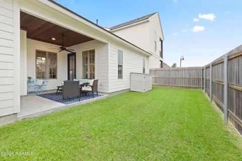 $365,000 | 101 Oak Village Drive, Scott, LA 70583