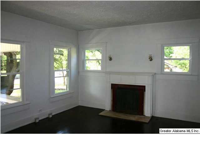 1521 Springville Road Birmingham, AL 35235 - Photo 3 of 21