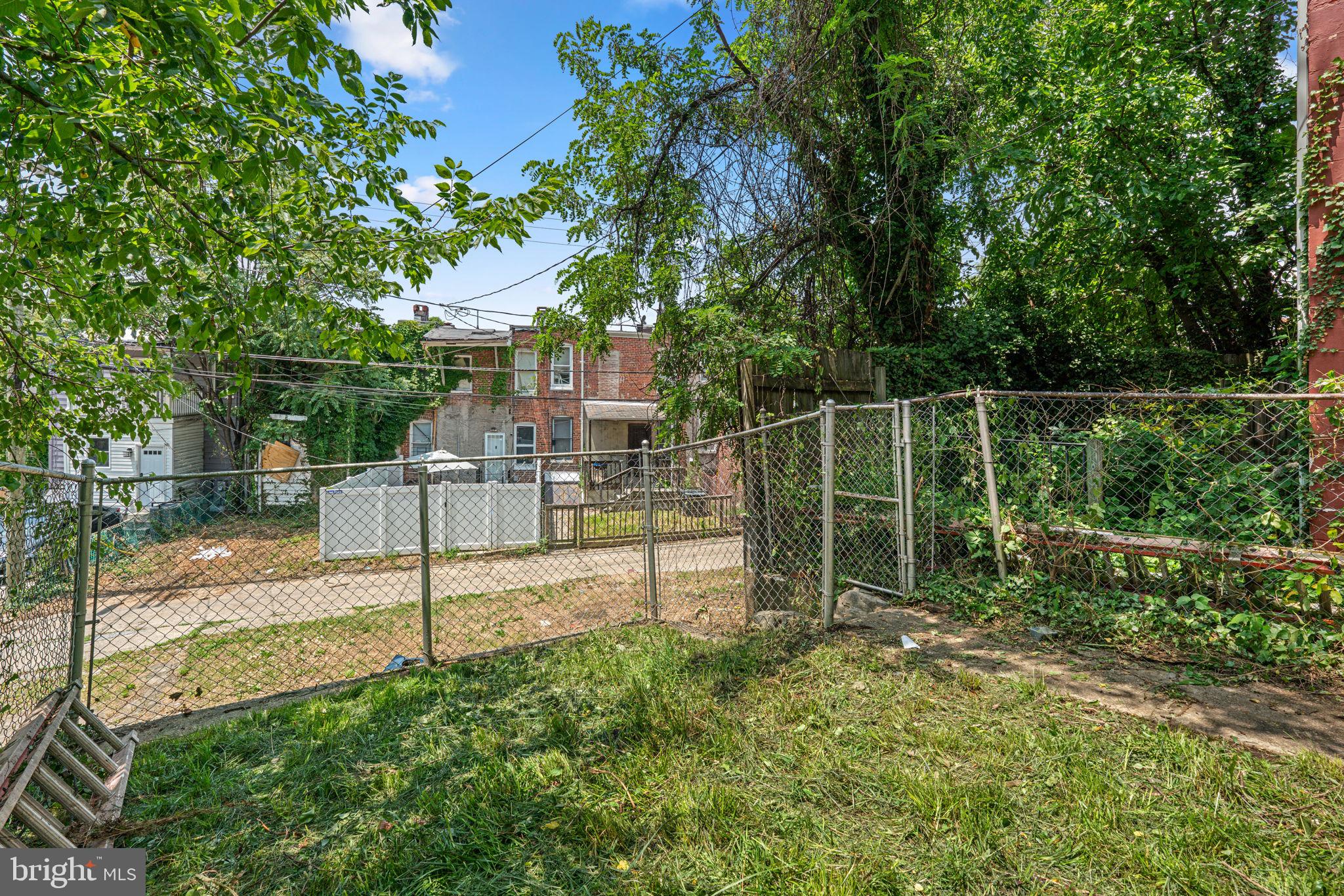 1006 North Rosedale Street Baltimore, MD 21216 - Photo 27 of 34 Backyard