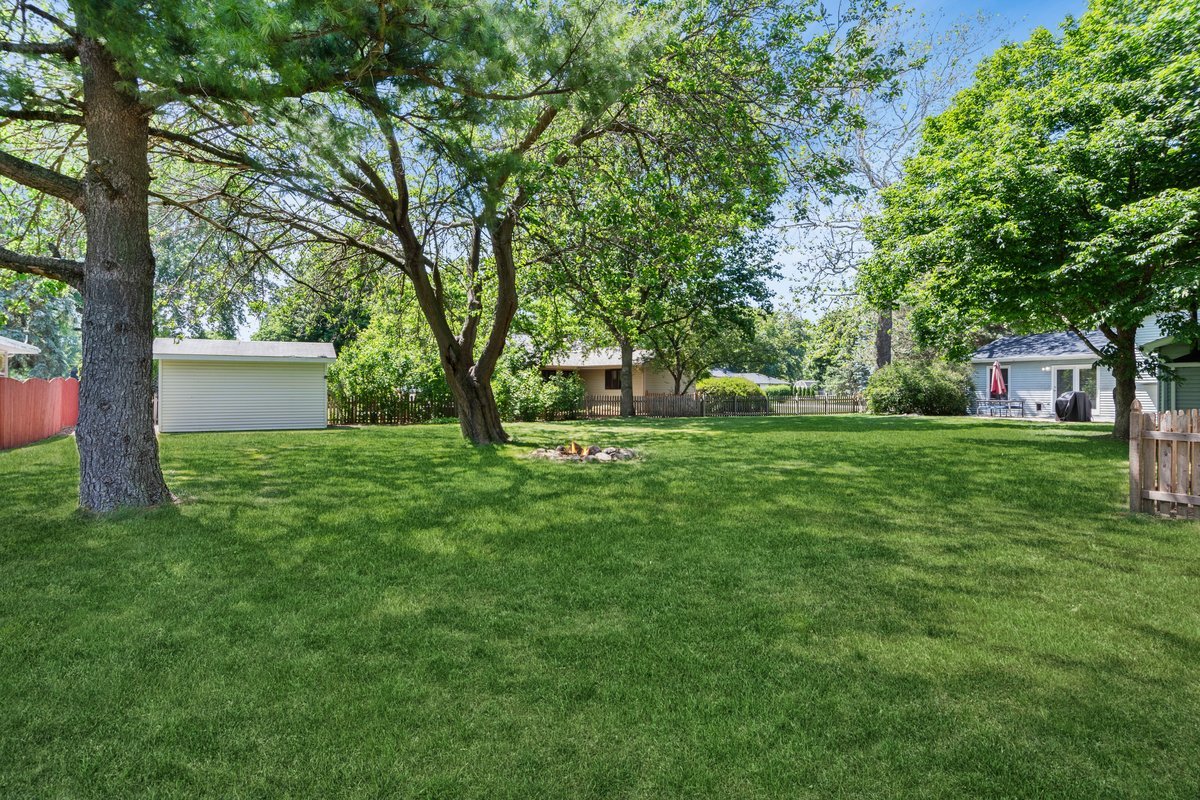 28W691 Leverenz Road Naperville, IL 60564 - Photo 21 of 29