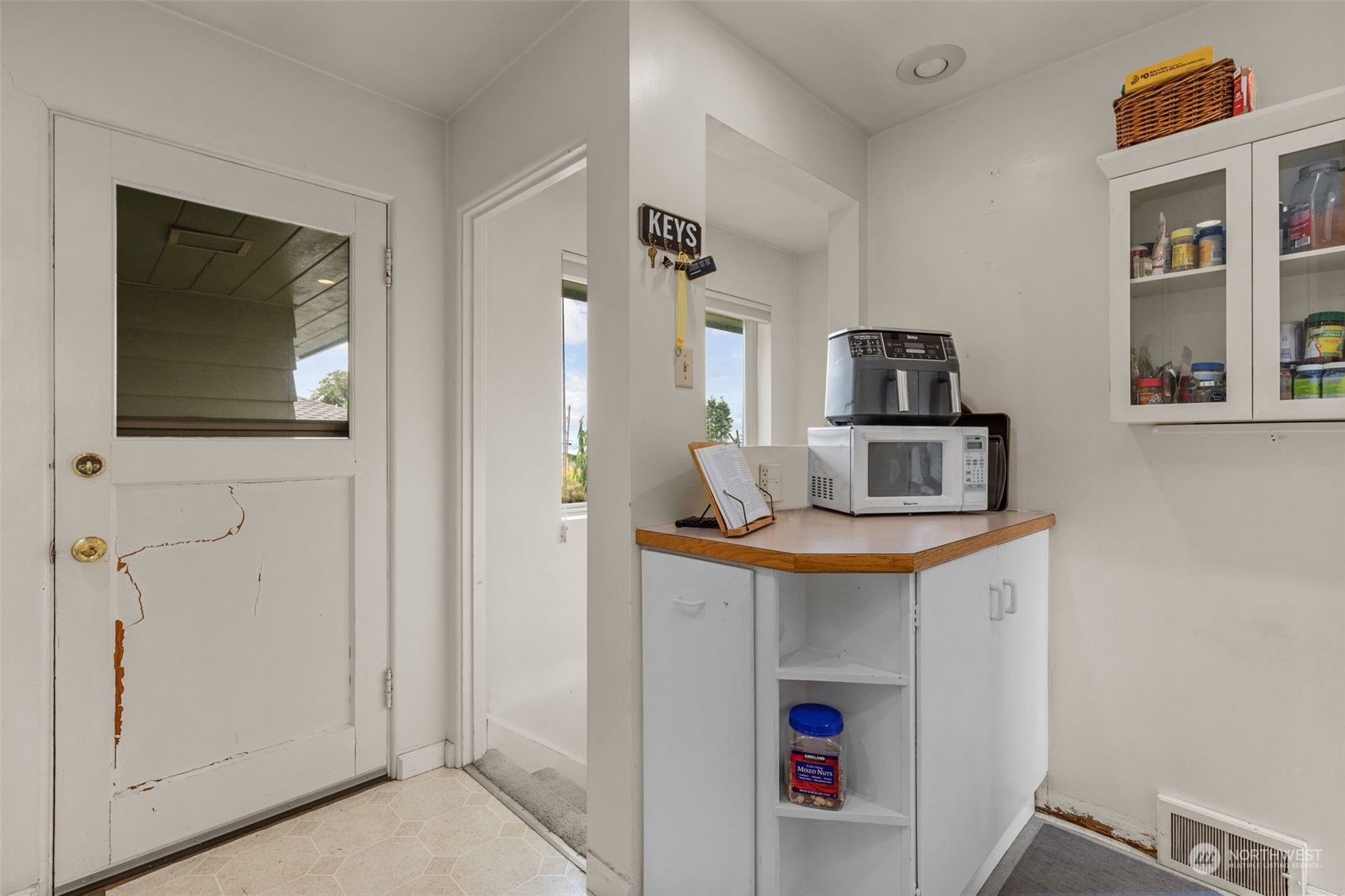 610 View Ridge Drive Everett, WA 98203 - Photo 13 of 35