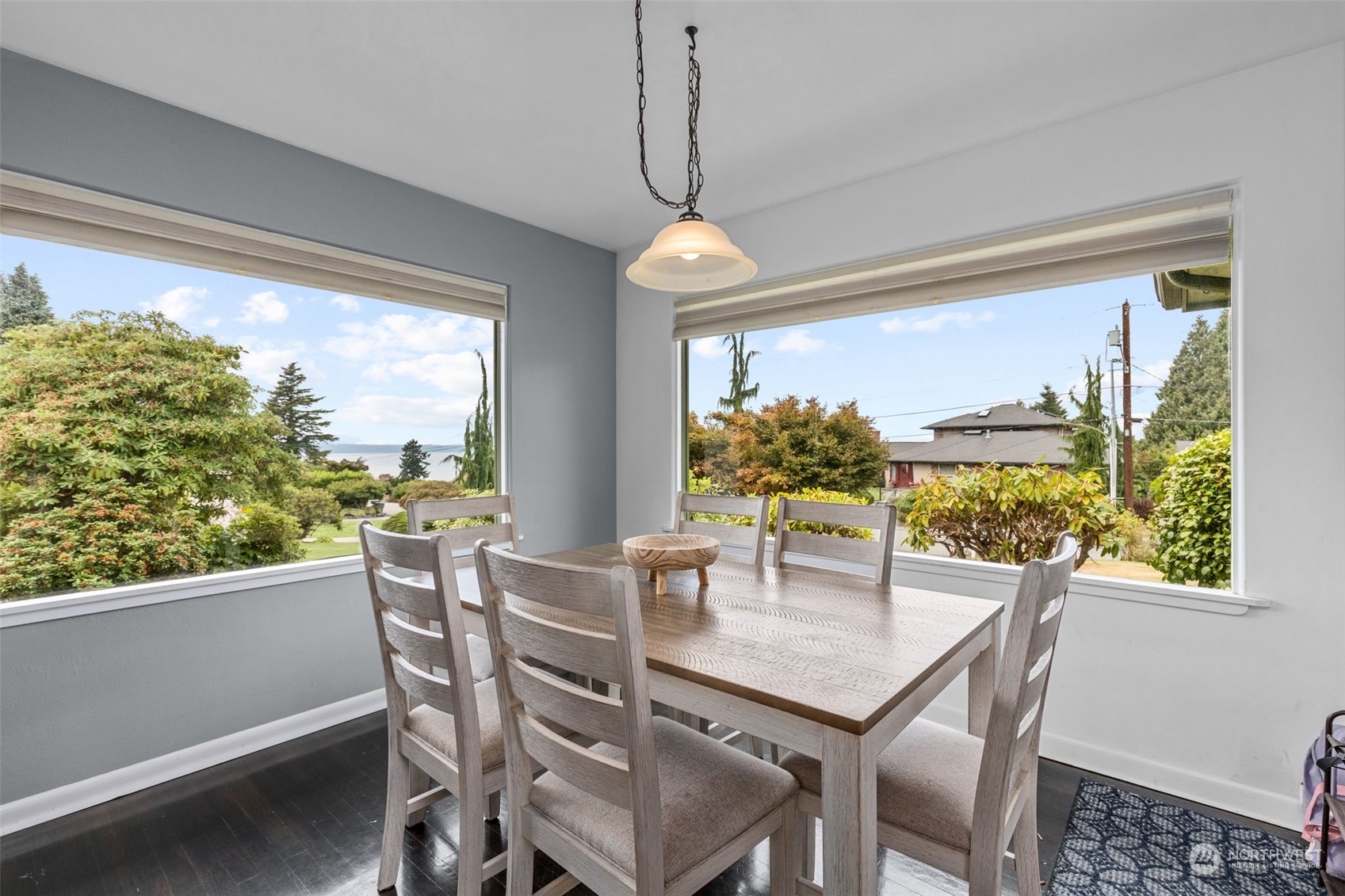 610 View Ridge Drive Everett, WA 98203 - Photo 8 of 35