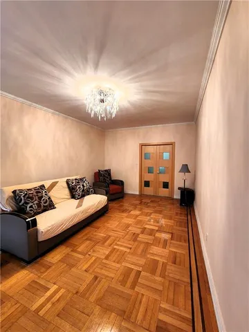 $398,000 | 1801 Avenue North, Unit 6C | Midwood