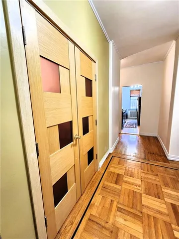 $398,000 | 1801 Avenue North, Unit 6C | Midwood