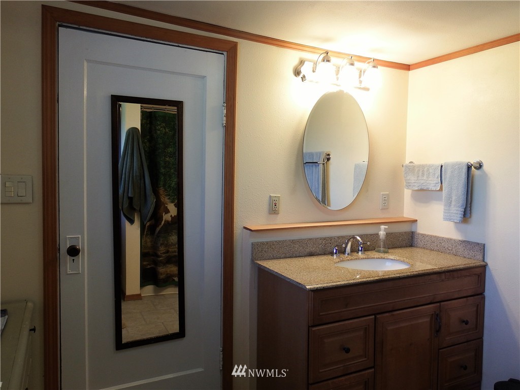 21227 Francis Road Mount Vernon, WA 98273 - Photo 14 of 25 Gallery Image 14
