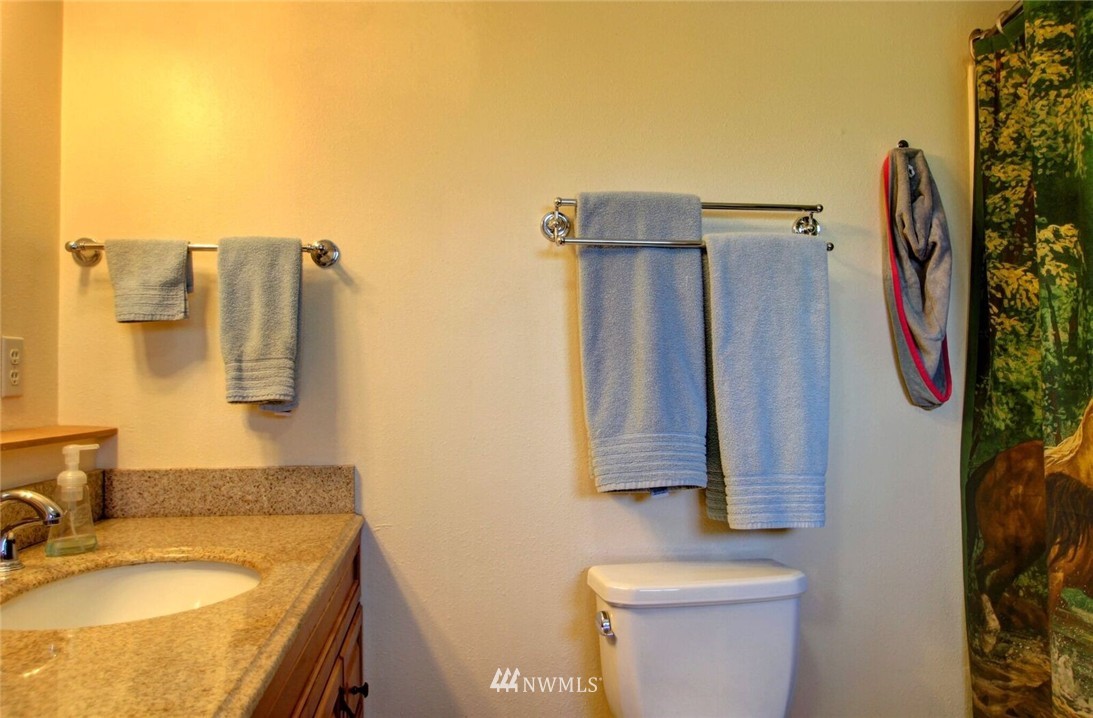 21227 Francis Road Mount Vernon, WA 98273 - Photo 15 of 25 Gallery Image 15