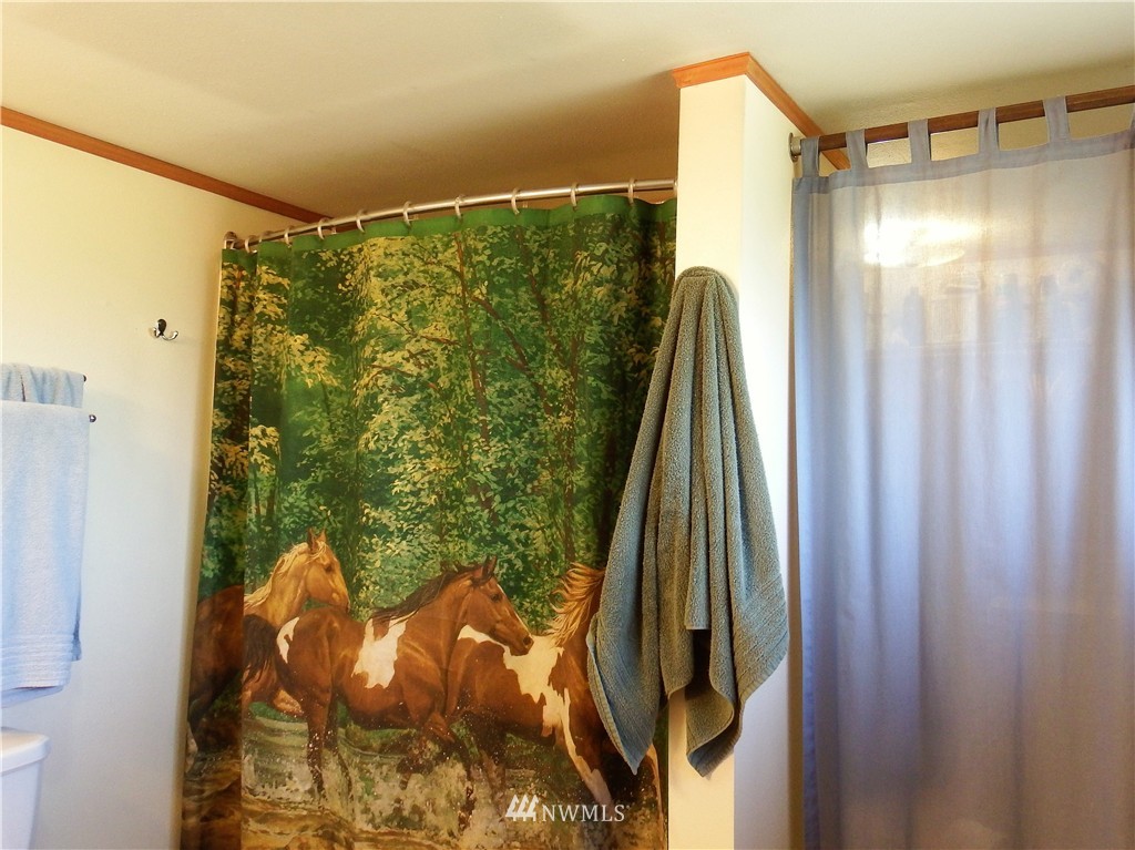 21227 Francis Road Mount Vernon, WA 98273 - Photo 16 of 25 Gallery Image 16