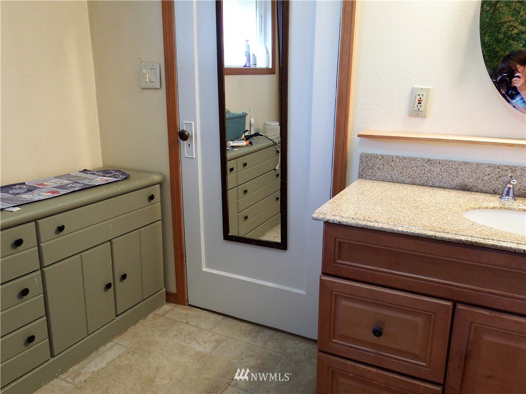 21227 Francis Road Mount Vernon, WA 98273 - Photo 17 of 25 Gallery Image 17
