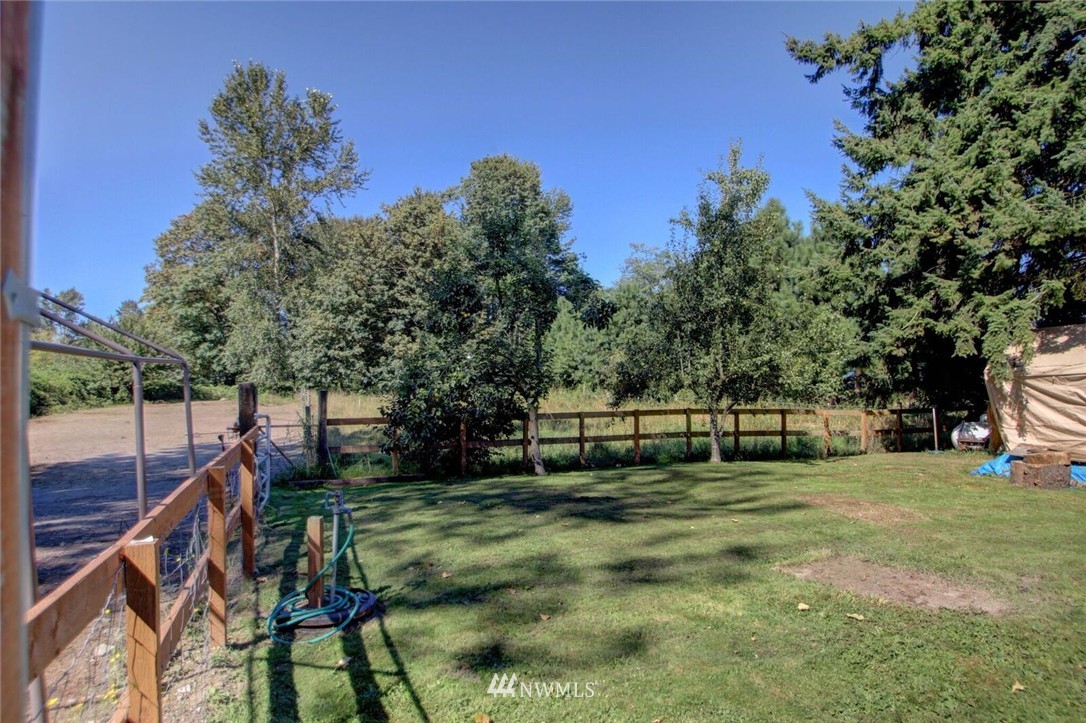 21227 Francis Road Mount Vernon, WA 98273 - Photo 23 of 25 Gallery Image 23