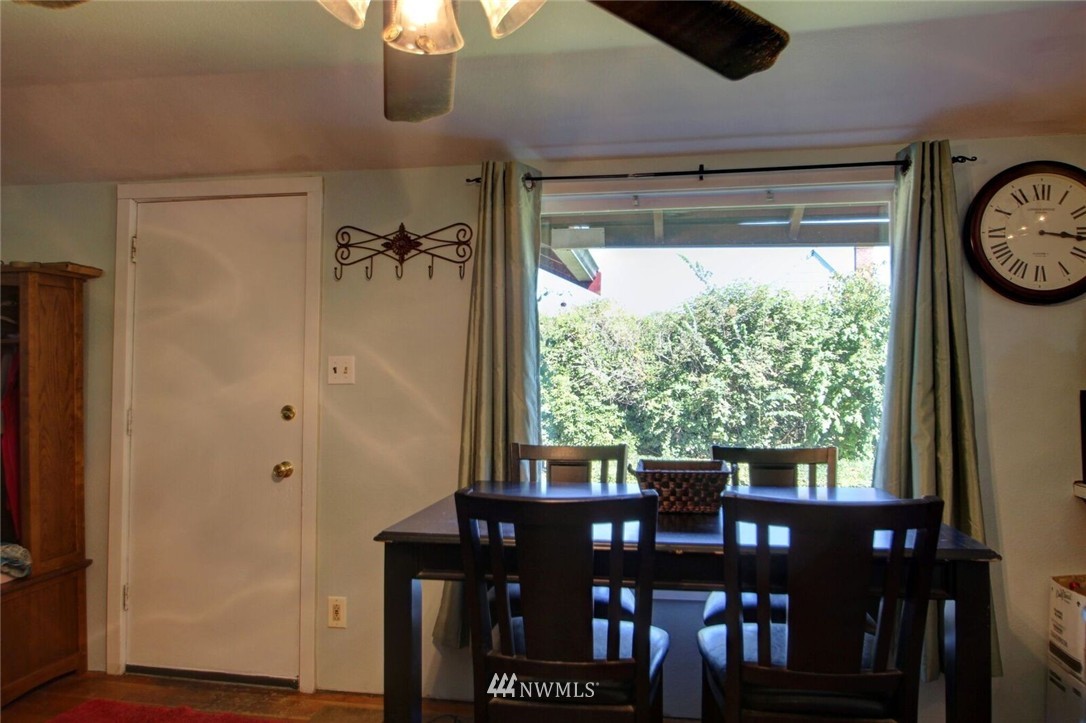 21227 Francis Road Mount Vernon, WA 98273 - Photo 6 of 25 Gallery Image 6