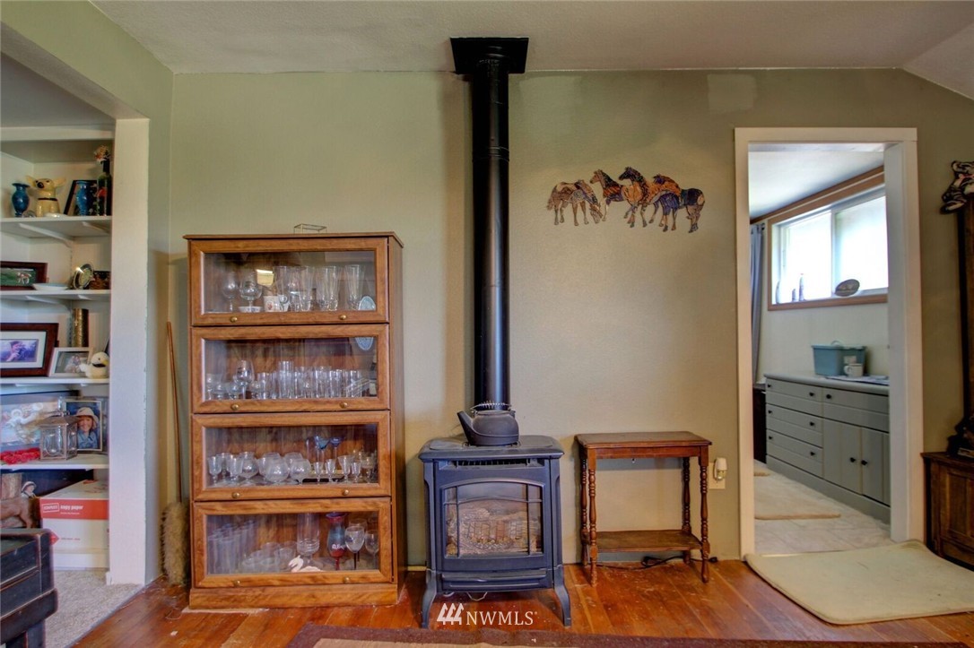21227 Francis Road Mount Vernon, WA 98273 - Photo 9 of 25 Gallery Image 9