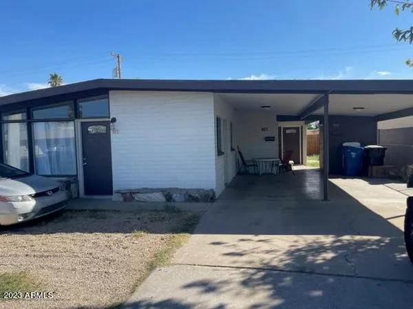 a view of a living room
