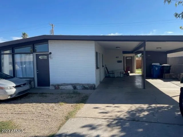 a view of a living room
