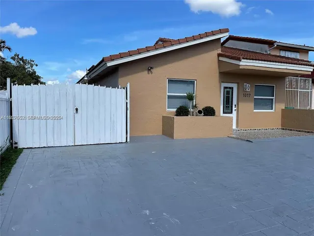 $580,000 | 1017 Southwest 124th Court, Miami, FL 33184