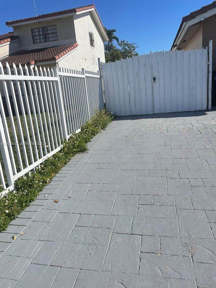 1017 Southwest 124th Court Miami, FL 33184 - Photo 19 of 19