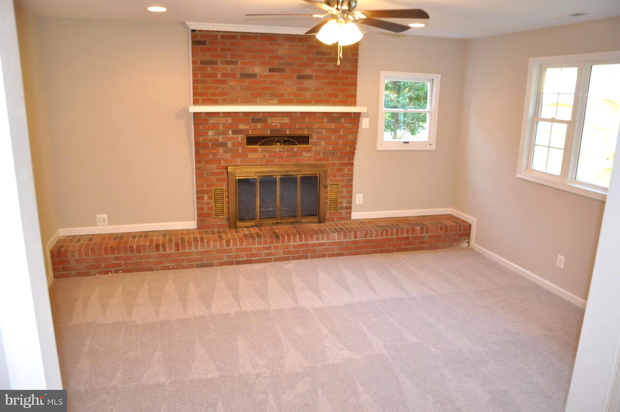 5872 Deale Churchton Road Deale, MD 20751 - Photo 3 of 20 Family Room