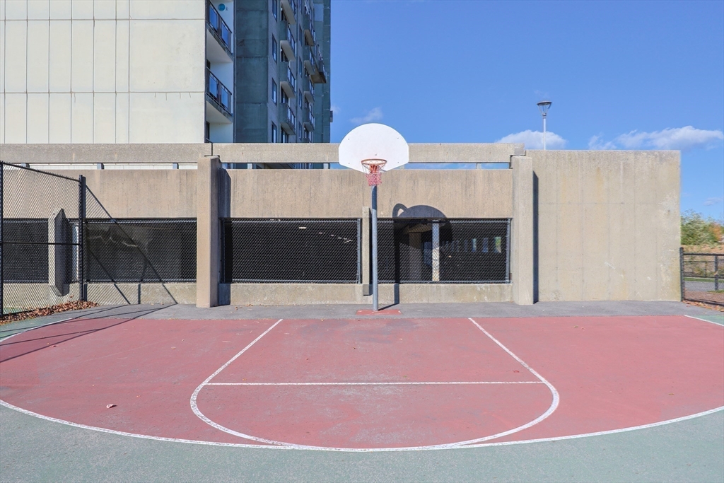 73 Broad Reach, Unit M21C Weymouth, MA 02191 - Photo 21 of 39 a view of a indoor basketball court