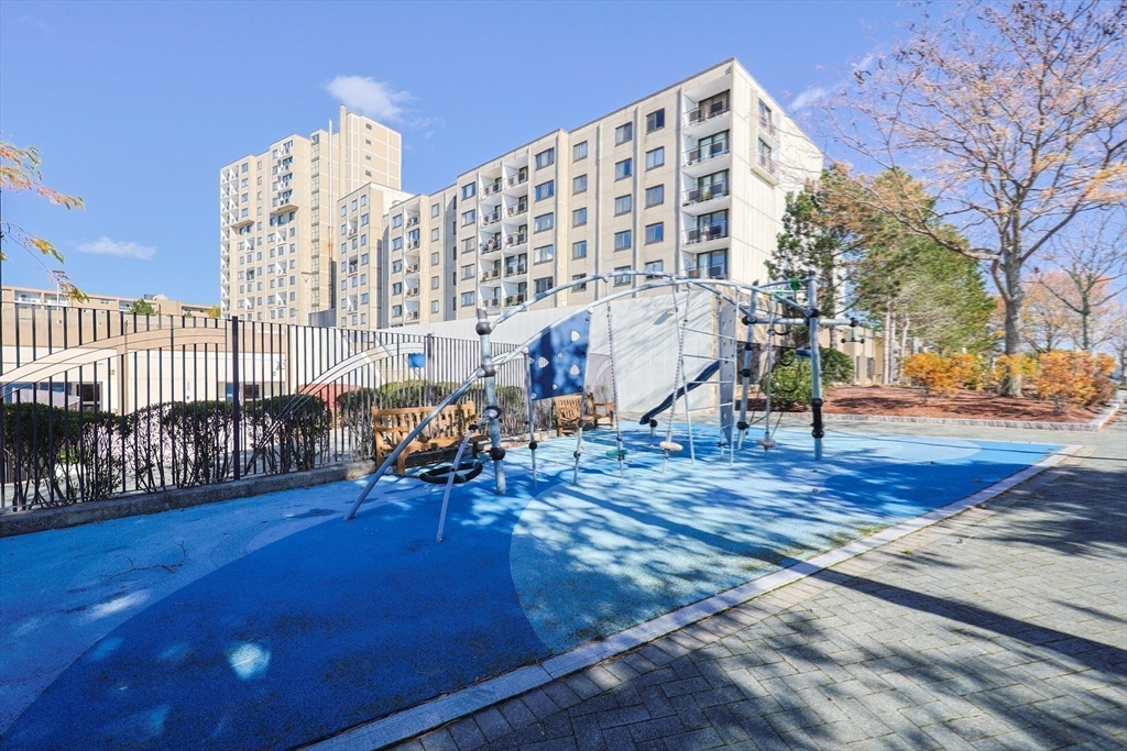 73 Broad Reach, Unit M21C Weymouth, MA 02191 - Photo 24 of 39 a view of building with outdoor space