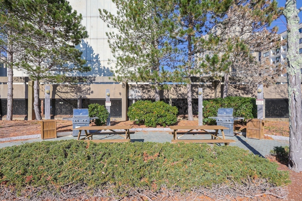 73 Broad Reach, Unit M21C Weymouth, MA 02191 - Photo 28 of 39 a view of a house with backyard and sitting area