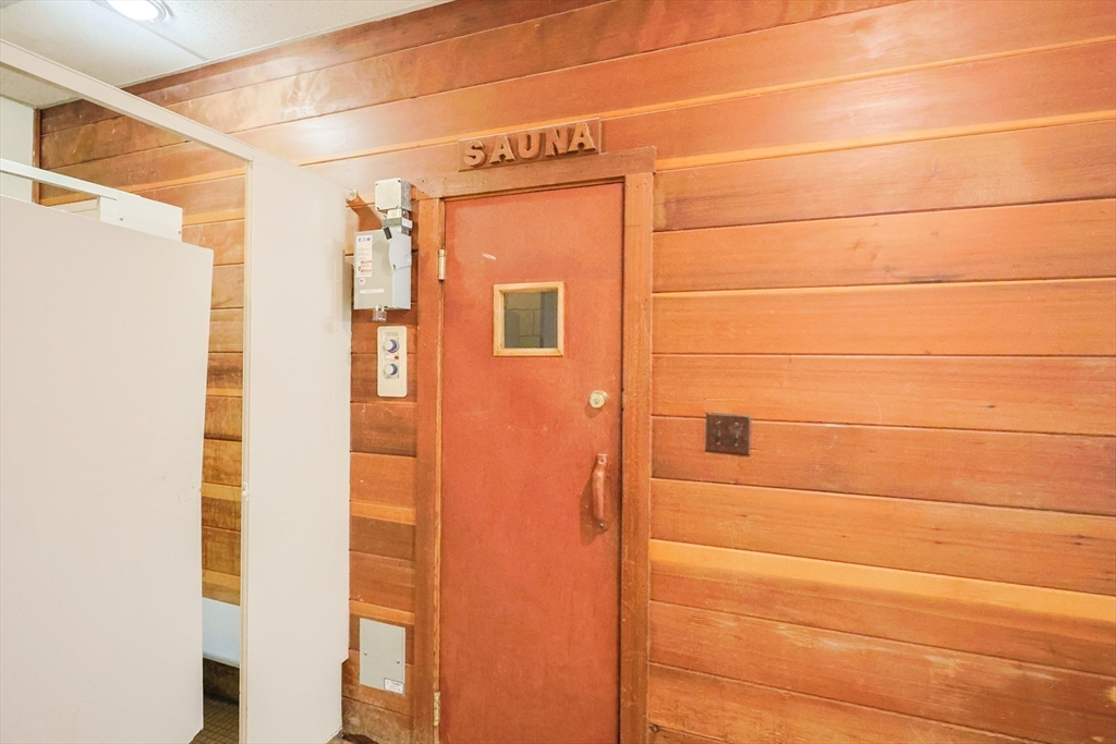 73 Broad Reach, Unit M21C Weymouth, MA 02191 - Photo 34 of 39 a bathroom with a shower