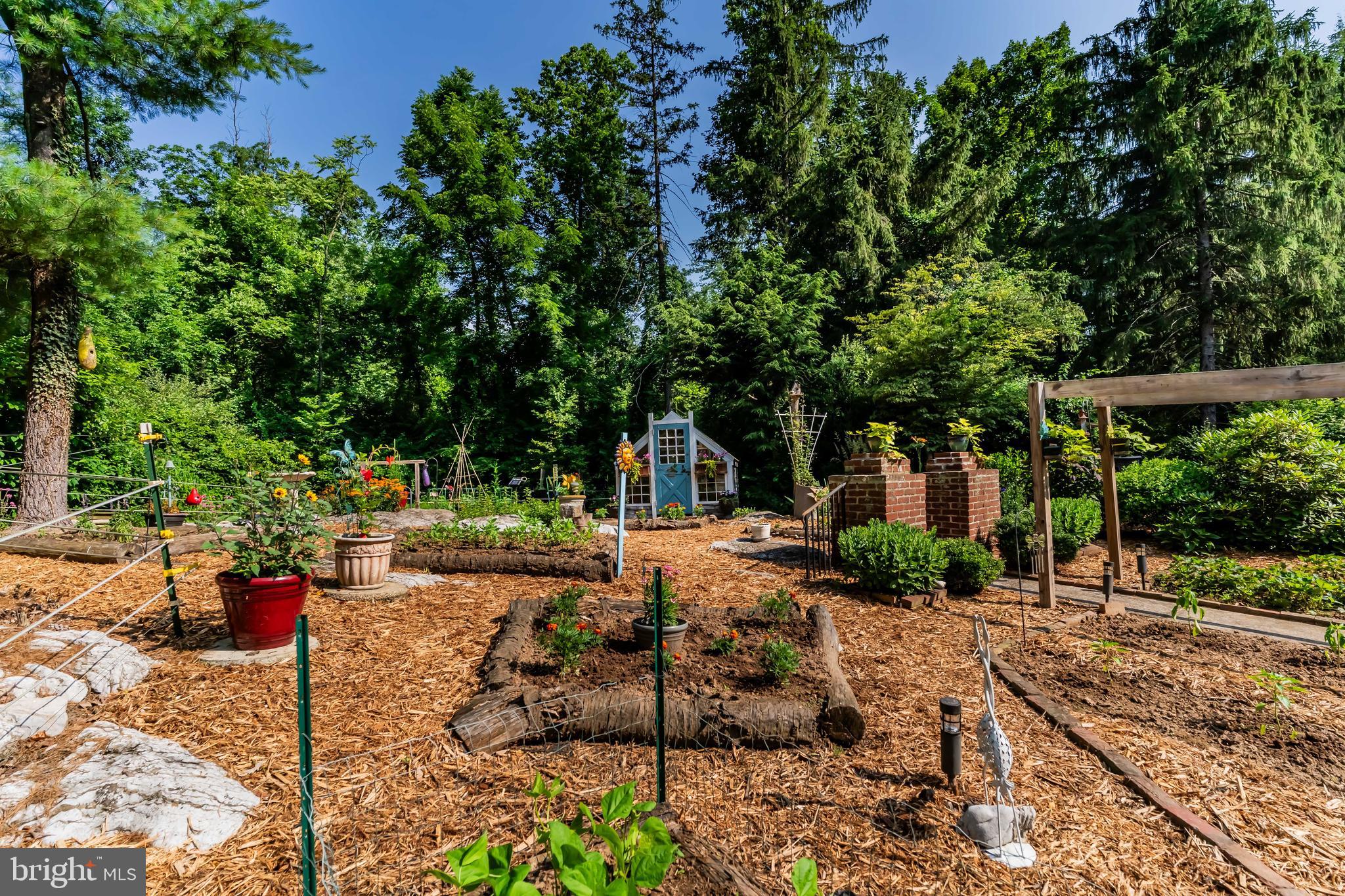 2123 Ritner Highway Carlisle, PA 17015 - Photo 6 of 72 Gardeners dream