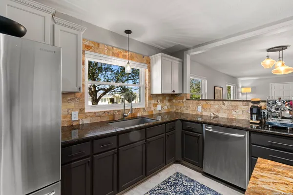 $385,000 | 114 Blakeley Drive, San Antonio, TX 78209